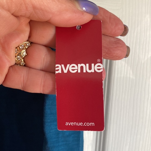 NWT Avenue pocket Tee - size 22/24 - Picture 5 of 5